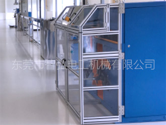 Extrudeuse de fibre optique à enveloppe étroite en intérieur